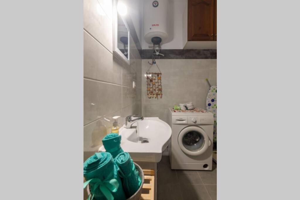 Bright Newly Renovated Apt Near Beach & Center+Ac Anemomylos Ngoại thất bức ảnh